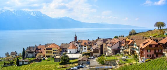 Village de Chexbres et vue sur le lac Léman