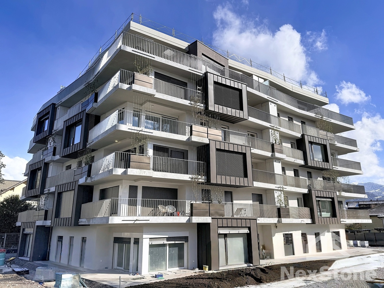 Studio neuf avec balcon et parking – Résidence Minergie